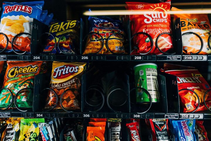 pexels-veronica-5495383 snack vending machine